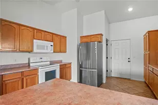 9324 N Vista Dr, Kingman, AZ 86401 - Photo 10