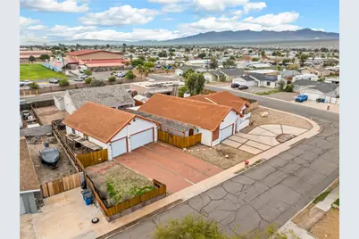 632 Lilac Lane, Bullhead City, AZ 86442 - Photo 94