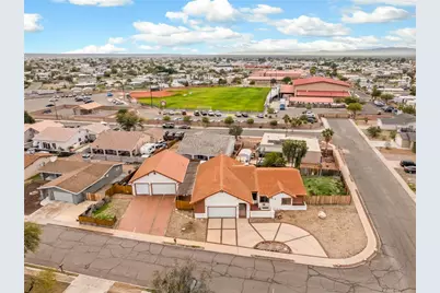 632 Lilac Lane, Bullhead City, AZ 86442 - Photo 1