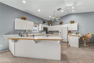 2434 Lake Ridge Ave, Bullhead City, AZ 86429 - Photo 18