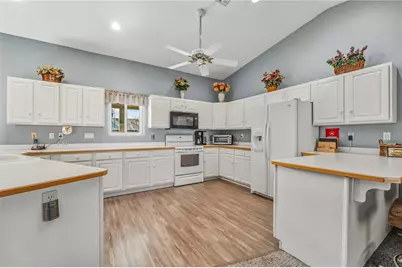 2434 Lake Ridge Avenue, Bullhead City, AZ 86429 - Photo 22