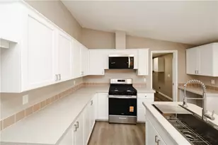 3248 W Carmichael Rd, Golden Valley, AZ 86413 - Photo 14