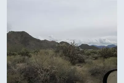 11690 S Sherry Road, Yucca, AZ 86438 - Photo 10