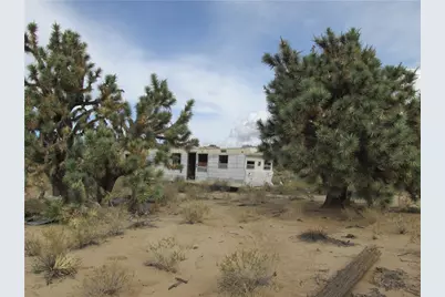 11690 S Sherry Road, Yucca, AZ 86438 - Photo 6