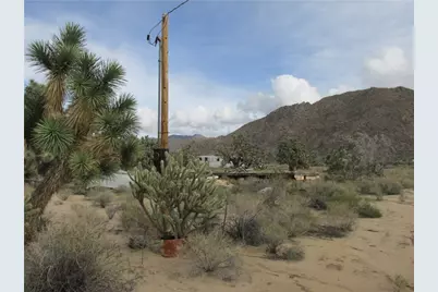 11690 S Sherry Road, Yucca, AZ 86438 - Photo 2