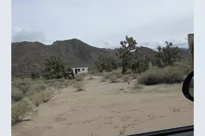 11690 S Sherry Road, Yucca, AZ 86438 - Photo 8