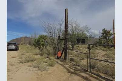 11690 S Alan Rd Road, Yucca, AZ 86438 - Photo 2