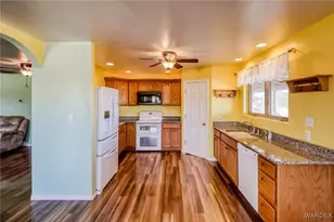 16839 S Douglas Ln, Yucca, AZ 86438 - Photo 22