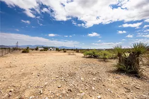 2789 S Naco Rd, Golden Valley, AZ 86413 - Photo 36