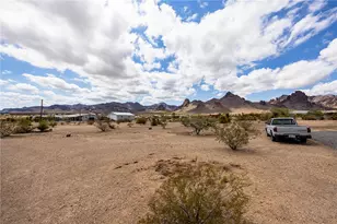 2789 S Naco Rd, Golden Valley, AZ 86413 - Photo 32