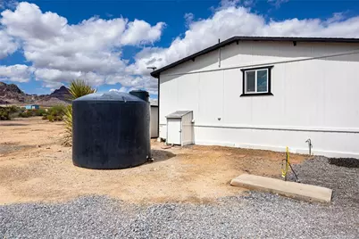 2789 S Naco Road, Golden Valley, AZ 86413 - Photo 28