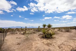 2789 S Naco Rd, Golden Valley, AZ 86413 - Photo 30