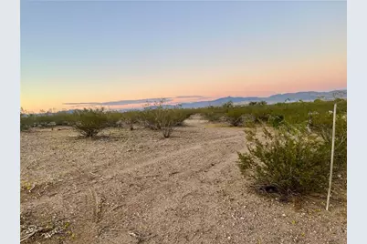 6947, 6925 W Frisco Drive, Golden Valley, AZ 86413 - Photo 2