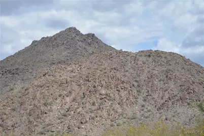 2279 E Margaret Road, Yucca, AZ 86438 - Photo 44