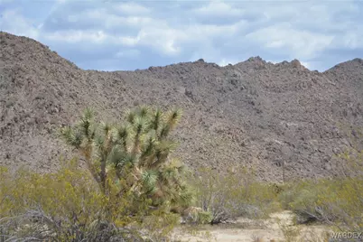 2279 E Margaret Road, Yucca, AZ 86438 - Photo 74