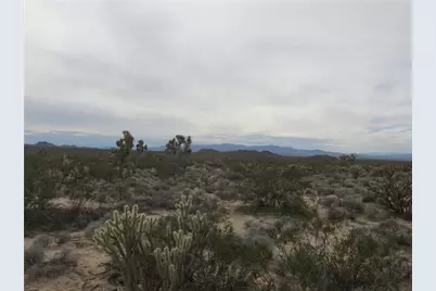 000 S Cal Road, Yucca, AZ 86438 - Photo 1