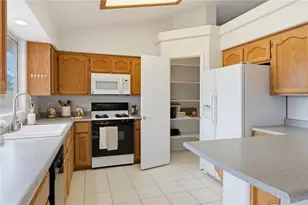 9854 N Medicine Point Dr, Kingman, AZ 86401 - Photo 8