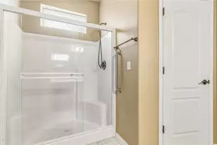 2328 Soaring Eagle Dr, Bullhead City, AZ 86442 - Photo 32