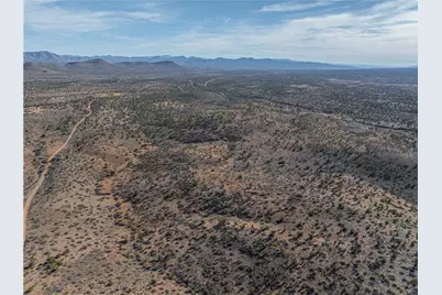 10700 E Rodeo Drive, Kingman, AZ 86401 - Photo 6