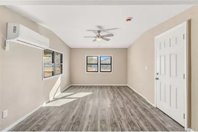 1165 Agate Avenue, Bullhead City, AZ 86442 - Photo 10
