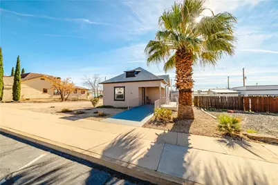 310 E Oak Street, Kingman, AZ 86401 - Photo 2