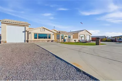 750 Robin Drive, Bullhead City, AZ 86429 - Photo 4