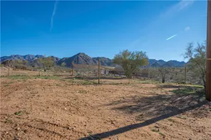 10887 Duncan Rd, Yucca, AZ 86438 - Photo 38