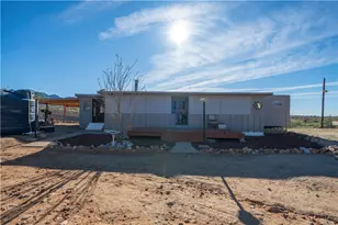 10887 Duncan Rd, Yucca, AZ 86438 - Photo 2