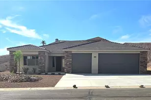 225 Landon Dr, Bullhead City, AZ 86429 - Photo 1