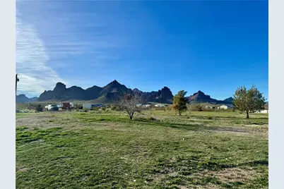 2980 S Naco Road, Golden Valley, AZ 86413 - Photo 1