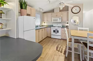 7610 6th St, Dolan Springs, AZ 86441 - Photo 20