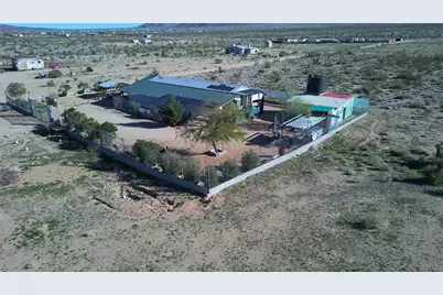 7610 6th Street, Dolan Springs, AZ 86441 - Photo 12