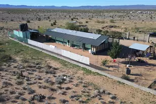 7610 6th St, Dolan Springs, AZ 86441 - Photo 6