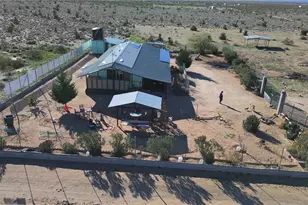 7610 6th St, Dolan Springs, AZ 86441 - Photo 2