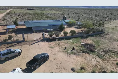 7610 6th Street, Dolan Springs, AZ 86441 - Photo 14