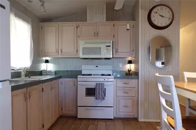 7610 6th Street, Dolan Springs, AZ 86441 - Photo 24