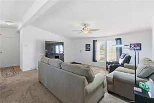 4943 W Safari Dr, Golden Valley, AZ 86413 - Photo 36