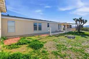 4943 W Safari Dr, Golden Valley, AZ 86413 - Photo 26