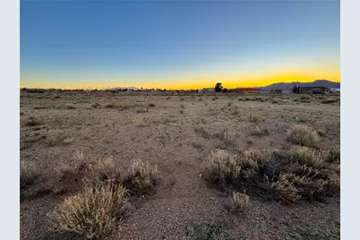 7324 E Squaw Creek Drive, Kingman, AZ 86401 - Photo 2