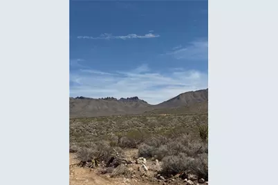 19 Longhorn Drive, Dolan Springs, AZ 86441 - Photo 2