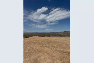 19 Longhorn Drive, Dolan Springs, AZ 86441 - Photo 1