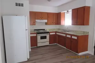 2015 Wickieup, Kingman, AZ 86401 - Photo 4