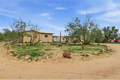 781 S Hano Road, Golden Valley, AZ 86413 - Photo 2