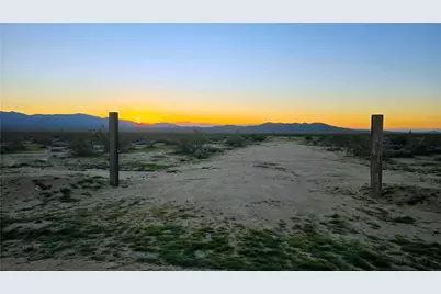 2455 Lone Ranger Road, Yucca, AZ 86438 - Photo 24