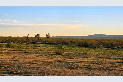 2455 Lone Ranger Road, Yucca, AZ 86438 - Photo 16