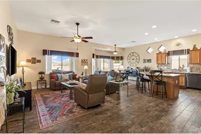2821 E Singing Breeze Lane, Bullhead City, AZ 86429 - Photo 8