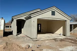 2945 E McVicar Ave, Kingman, AZ 86409 - Photo 1