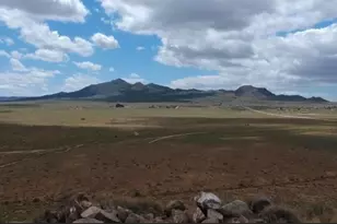 8934 Huntington Ave, Kingman, AZ 86401 - Photo 1