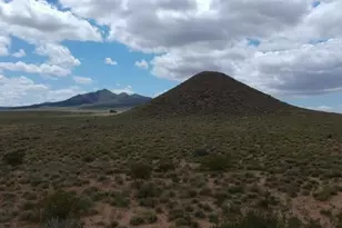 8934 Huntington Ave, Kingman, AZ 86401 - Photo 1