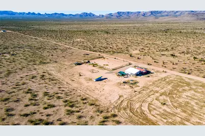 5938 Eden Road, Golden Valley, AZ 86413 - Photo 32